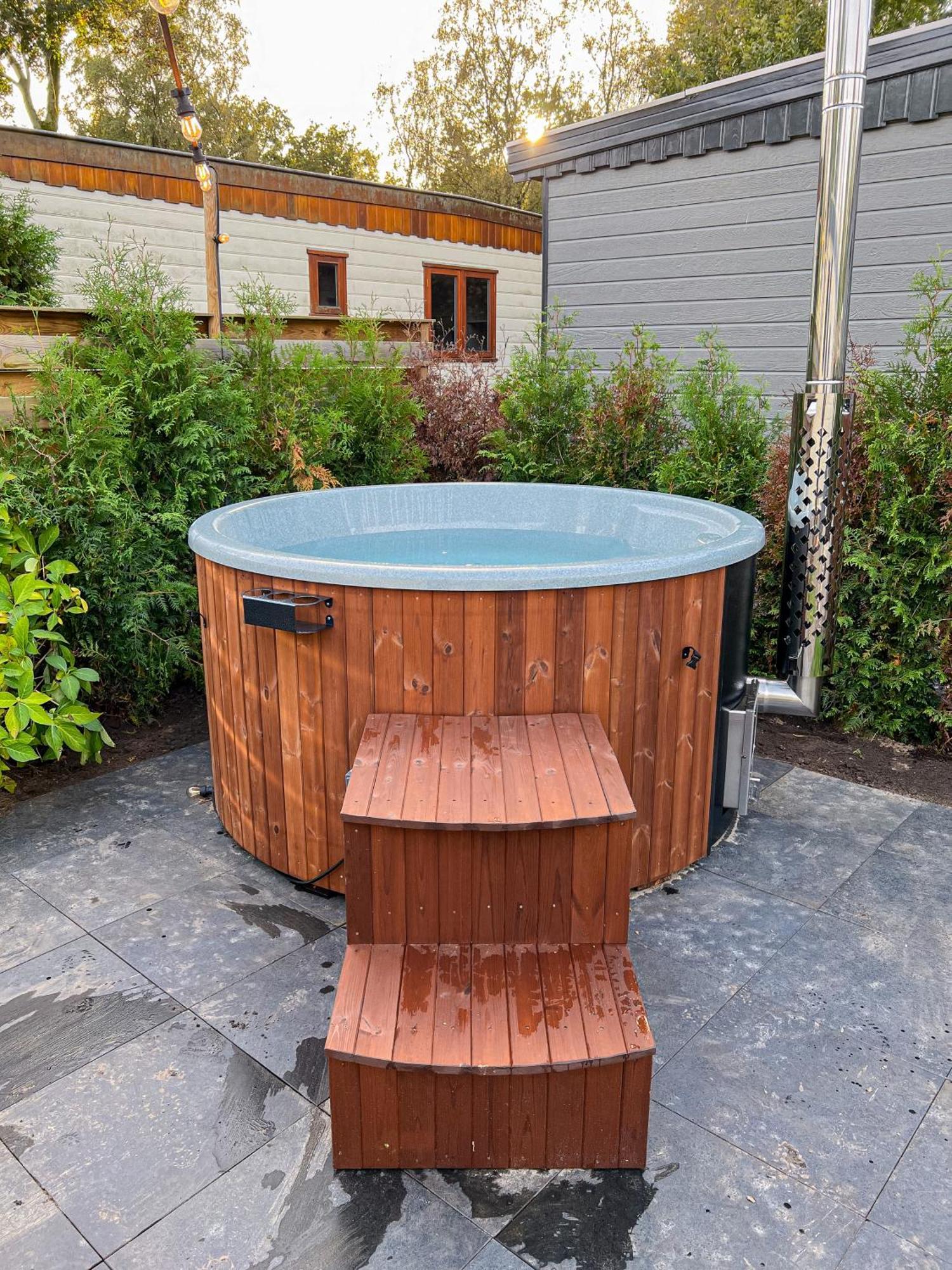 Bosrijk Chalet - Hottub - Veluwe Putten Exterior photo